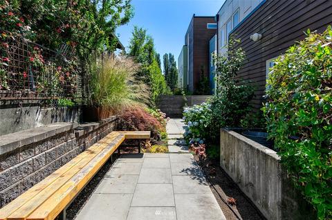 2928 E Thomas St, Seattle, WA 98112 photo 28
