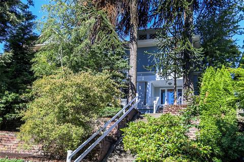 929 18th Ave E, Seattle, WA 98112 photo 2