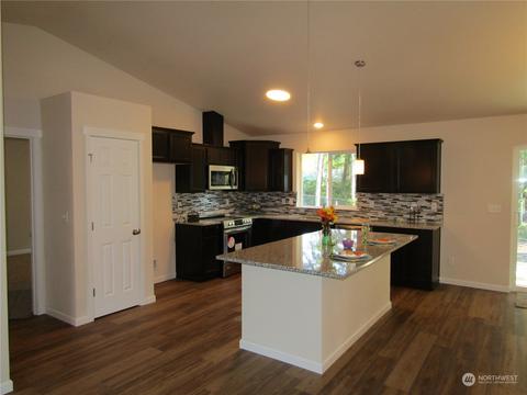 20 E Nancy Dr, Union, WA 98592 photo 3