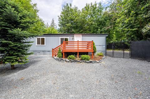 7964 Apache Dr, Maple Falls, WA 98266 photo 2