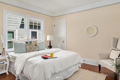 552 N 68th St, Seattle, WA 98103 photo 11