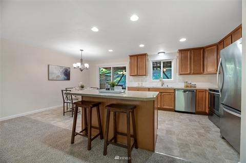 8003 E Glen Dr, Everett, WA 98203 photo 2