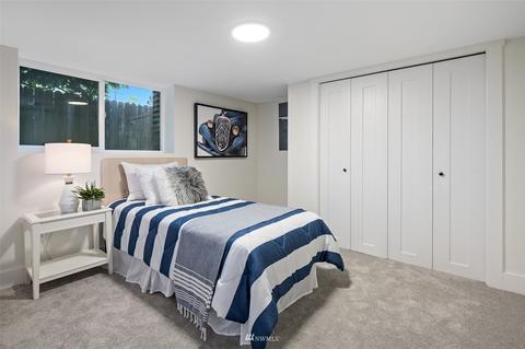 1122 N 84th St, Seattle, WA 98103 photo 22
