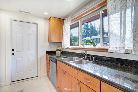 313 50th St SW, Everett, WA 98203 photo 8