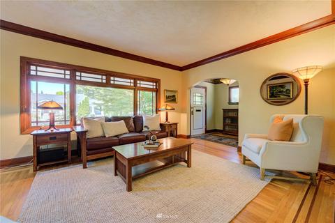 545 N 67th St, Seattle, WA 98103 photo 7