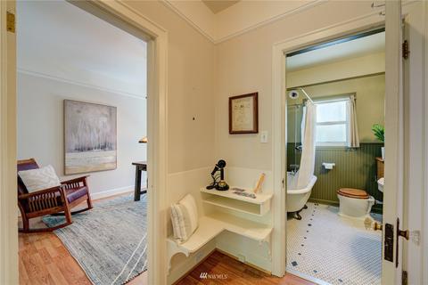 545 N 67th St, Seattle, WA 98103 photo 29