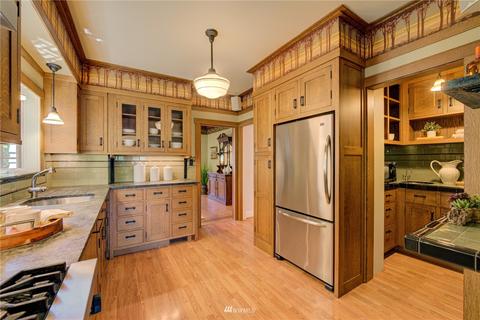 545 N 67th St, Seattle, WA 98103 photo 16