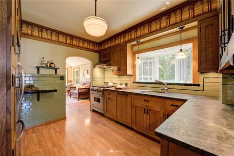 545 N 67th St, Seattle, WA 98103 photo 13