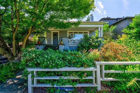 545 N 67th St, Seattle, WA 98103 photo 1