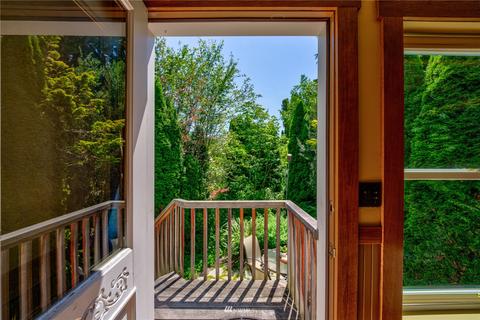 545 N 67th St, Seattle, WA 98103 photo 19