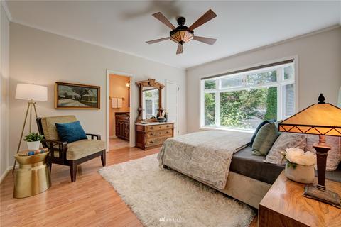 545 N 67th St, Seattle, WA 98103 photo 25