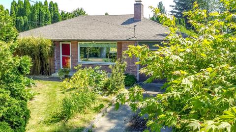 1644 Mchugh Ave, Enumclaw, WA 98022 photo 2