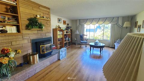 6626 Gateway Ter, Everett, WA 98203 photo 3