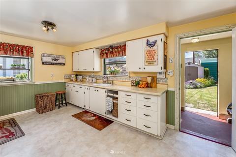 2502 E Grand Ave, Everett, WA 98201 photo 10