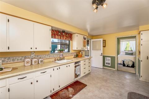2502 E Grand Ave, Everett, WA 98201 photo 11