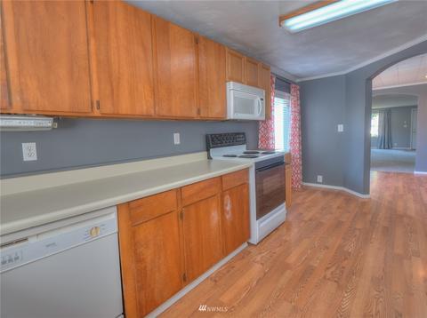 1930 Lowell Ave, Enumclaw, WA 98022 photo 11