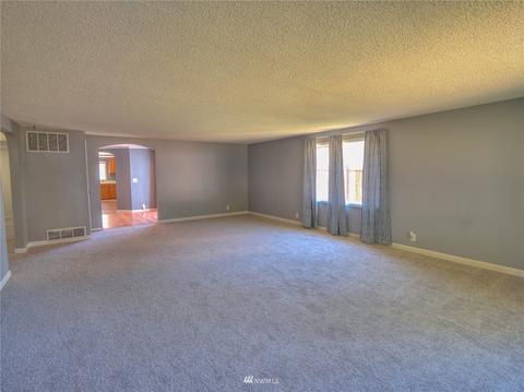 1930 Lowell Ave, Enumclaw, WA 98022 photo 4
