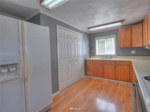 1930 Lowell Ave, Enumclaw, WA 98022 photo 10