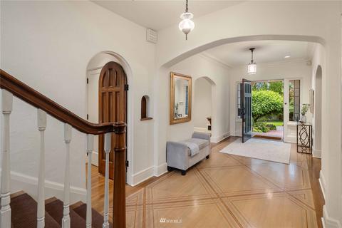 1127 37th Ave E, Seattle, WA 98112 photo 5