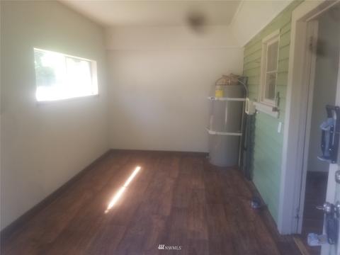 1120 SE Front St, Winlock, WA 98596 photo 5