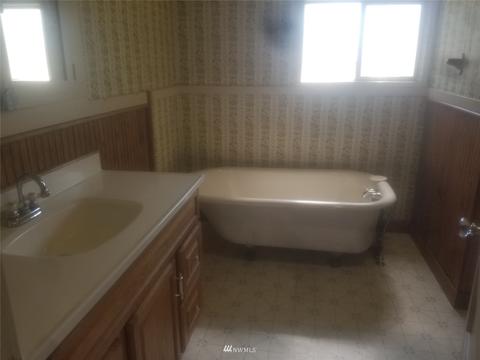 1120 SE Front St, Winlock, WA 98596 photo 9
