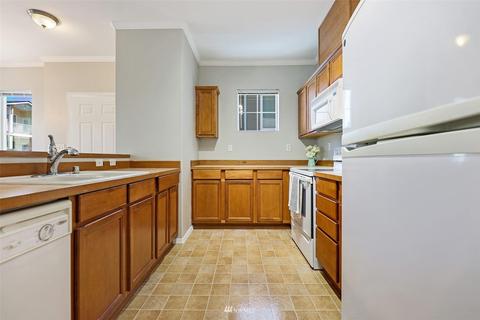 14915 38th Dr SE #2044, Bothell, WA 98012 photo 11