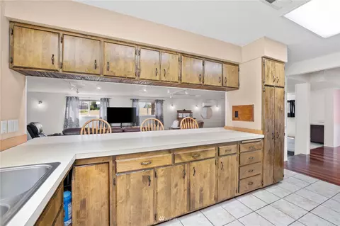 Kitchen - 22 Miller Rd, Chelan, WA 98816 photo 1 of 3