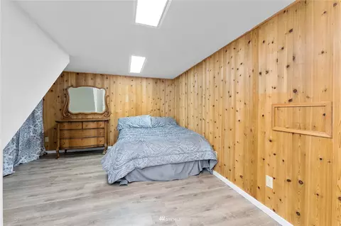 Bedroom - 22 Miller Rd, Chelan, WA 98816 photo 3 of 4