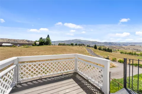 Exterior - 22 Miller Rd, Chelan, WA 98816 photo 10 of 10
