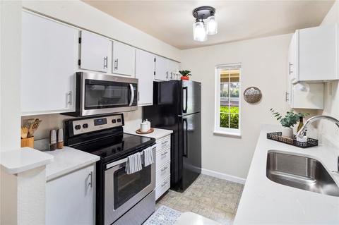 215 100th St SW #D102, Everett, WA 98204 photo 8