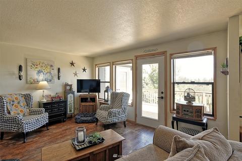 5902 S 2nd Ave, Everett, WA 98208 photo 9