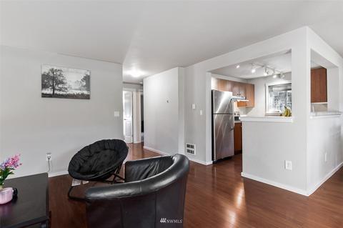 12404 E Gibson Rd #P-101, Everett, WA 98204 photo 4
