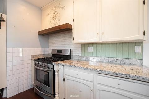 1016 Thompson St, Sumner, WA 98390 photo 12