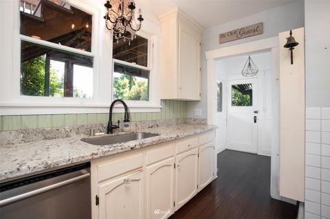 1016 Thompson St, Sumner, WA 98390 photo 10