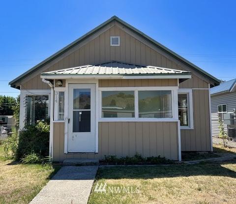314 E Johnson Ave, Chelan, WA 98816