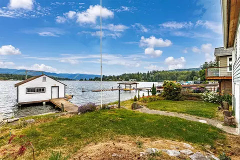 1824 Lakeside Ave, Bellingham, WA 98229