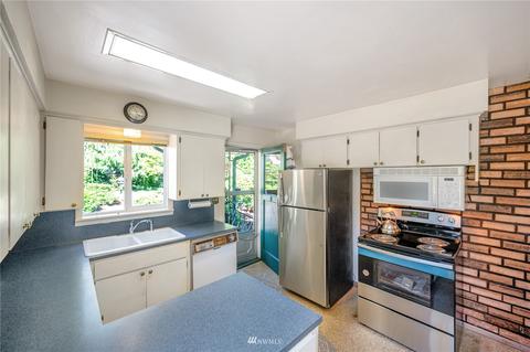 2421 74th St SE, Everett, WA 98203 photo 12
