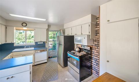 2421 74th St SE, Everett, WA 98203 photo 11