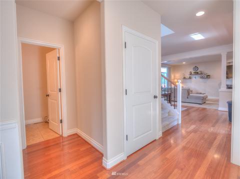 444 Bondgard Ave E, Enumclaw, WA 98022 photo 4