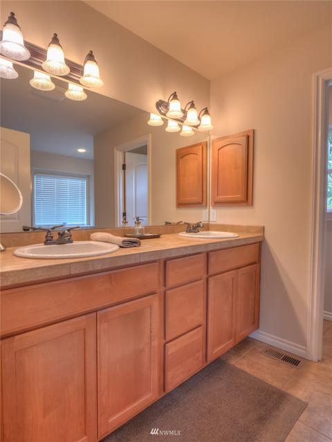 444 Bondgard Ave E, Enumclaw, WA 98022 photo 38
