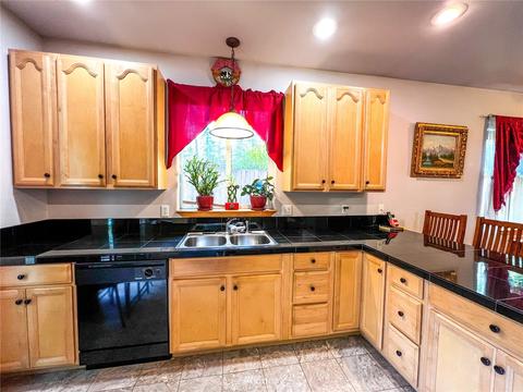 6256 Shamrock Rd, Maple Falls, WA 98266 photo 3