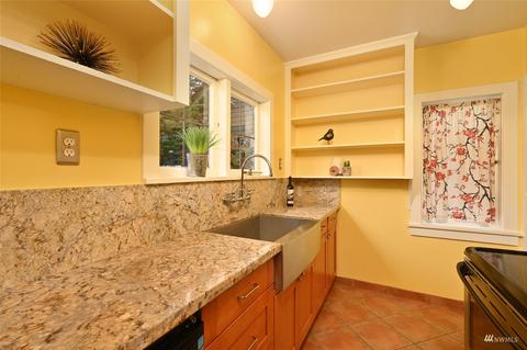 2113 N 40th St, Seattle, WA 98103 photo 17