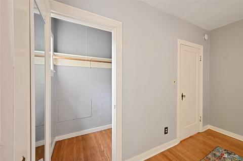2113 N 40th St, Seattle, WA 98103 photo 22