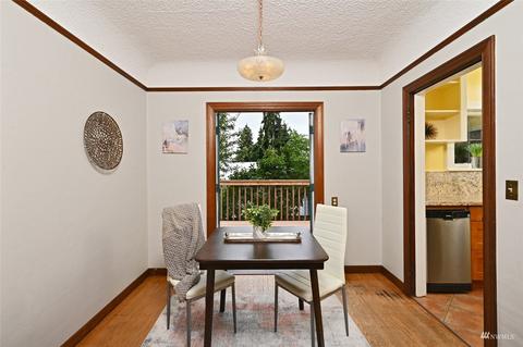 2113 N 40th St, Seattle, WA 98103 photo 13