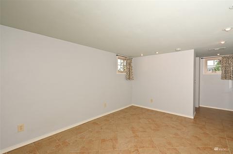 2113 N 40th St, Seattle, WA 98103 photo 26