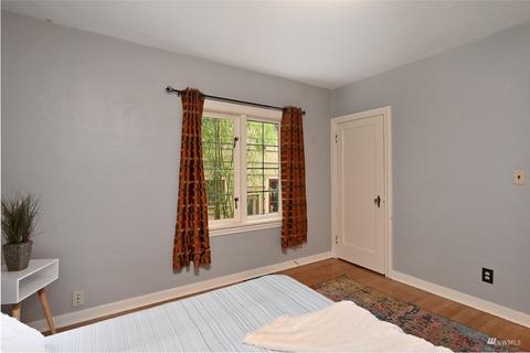 2113 N 40th St, Seattle, WA 98103 photo 21