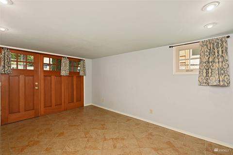 2113 N 40th St, Seattle, WA 98103 photo 25