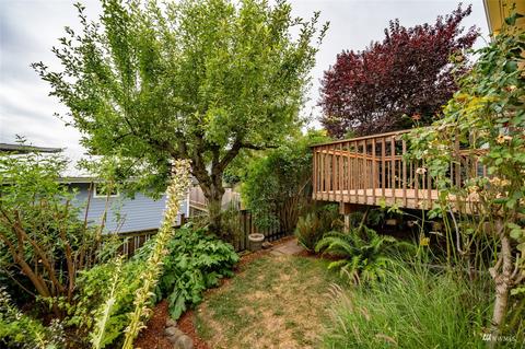 2113 N 40th St, Seattle, WA 98103 photo 31