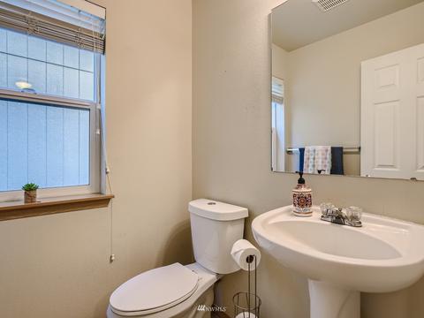 17705 2nd Avenue Ct E, Spanaway, WA 98387 photo 9