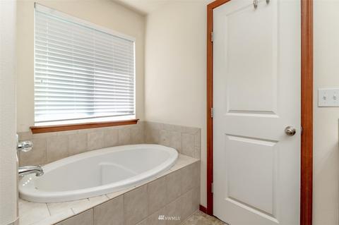 1206 Goldfinch Ave SW, Orting, WA 98360 photo 24